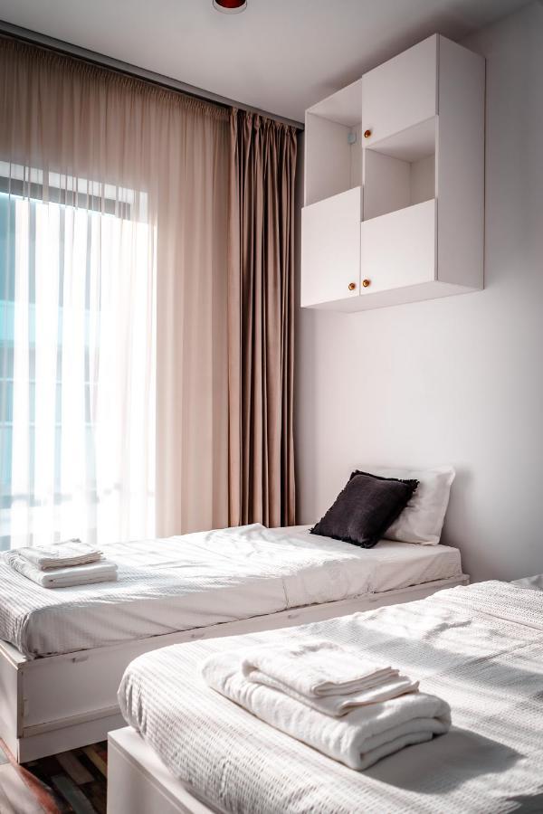 Luxury Family Apartment With Private Parking And Forest View Timisoara Exterior photo